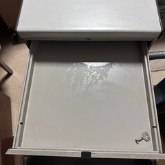 オフィス用家具　引き出しの画像