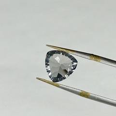 ミスティック クォーツ 3.10ct 天然石 ルースの画像