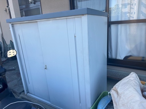 早い者優先【格安・美品】鍵つき倉庫