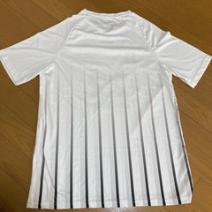 [お話中]サッカーユニフォーム　メンズＭサイズの画像