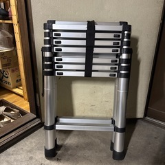 折りたたみ脚立