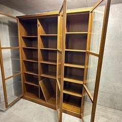 キリツ 起立木工 本棚 ブックシェルフ 木製ガラスキャビネットナラコハク エデン ビンテージ　 の画像