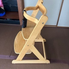 カトージ　グローアップチェア