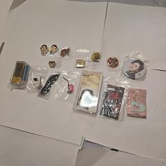 お笑いのピンバッチ