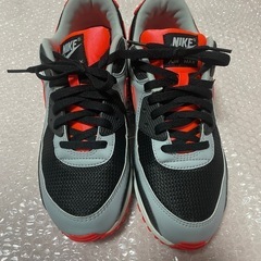 NIKE 
エアマックス90