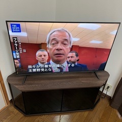 Hisense 43E 6Gテレビ（別スピーカー、テレビ台も含める）
