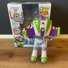 トイ・ストーリー バズ・ライトイヤー フィギュアの画像