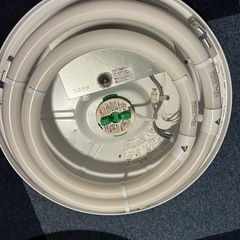 虫ストップ、シルバートリム付シーリングライト　8畳用の画像