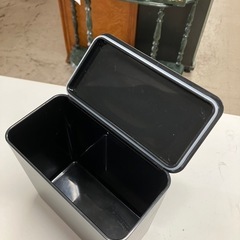 ☆値下げ☆I2505-118 マグネット洗濯洗剤ボールストッカー ブラック 中古の画像