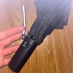 折りたたみ傘差し上げます。の画像