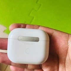 【値下げ】Apple製の正規品のairports proの画像