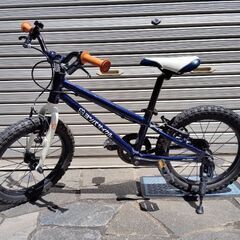 ヨツバサイクル　１６インチ　キャプテンネイビー