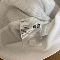 UNIQLO メンズＭ　白ポロシャツの画像