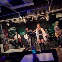 ギタリスト募集！！80’ｓ邦楽カバー＆オリジナル