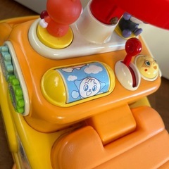 アンパンマン  よくばりビジーカーの画像