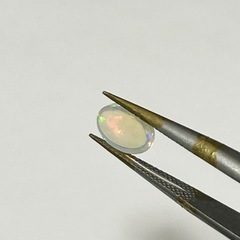 オパール 0.82ct 天然石  ルースの画像