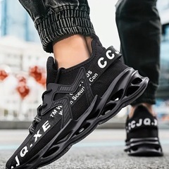 🉐24.5cmの黒色のスニーカー❣️の画像