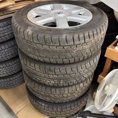 e51 エルグランド　タイヤ付きホイールセット