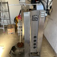 業務用ドネルケバブグリル（POTIS製）三相200Vタイプ 回転串付き／店舗改装・新築建替えに伴い、装飾品・備品・家具 譲渡の画像