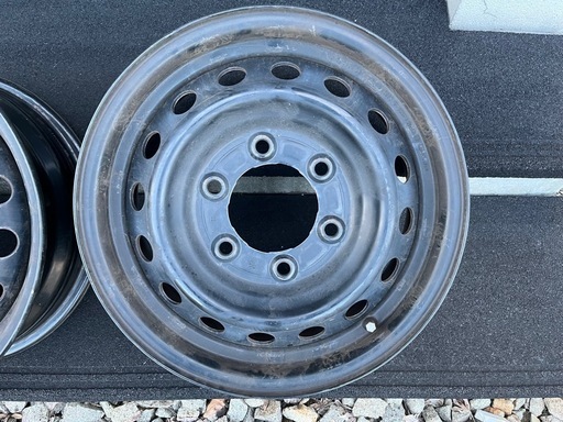 NV350キャラバン純正スチールホイール4本ワンセット