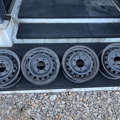 NV350キャラバン純正スチールホイール4本ワンセット
