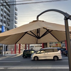 ☆値下げ☆O2505-121 ガーデンパラソル  サンシェード 動作確認済み 中古美品の画像