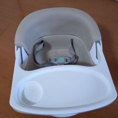 インジェニュイティのブースターシート（子ども用食事イス）の画像