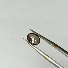 ブラックスターサファイア 1.73ct 天然石 ルースの画像