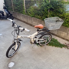 変速付き折りたたみ自転車の画像