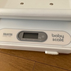 ベビースケール　赤ちゃんの体重計　の画像