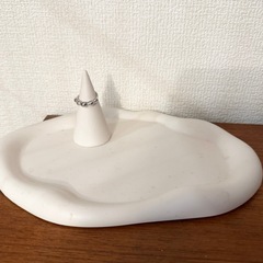 アクセサリー置きの画像