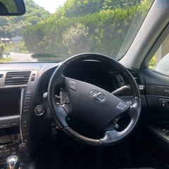レクサス LS600hl 白 サンルーフ 純正ホイール 黒革シートの画像