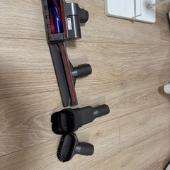 ダイソン　V8  スタンド付きの画像
