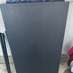 ダイニングテーブルの画像