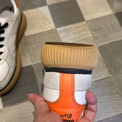 Onitsuka Tiger（オニツカタイガー）DELECITYホワイト/オレンジ　メンズ5.5ｃｍの画像