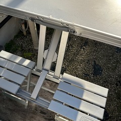 Coleman折り畳みテーブルチェアーセットの画像