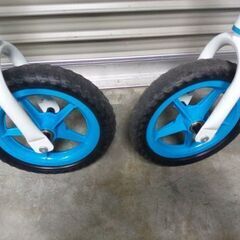 キックバイク　２台　幼児・子供　自転車前の練習の画像
