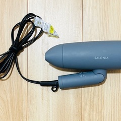 ドライヤー　SALONIA の画像