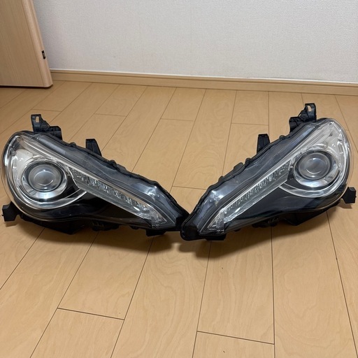 (購入者決まりました)86前期純正ヘッドライト