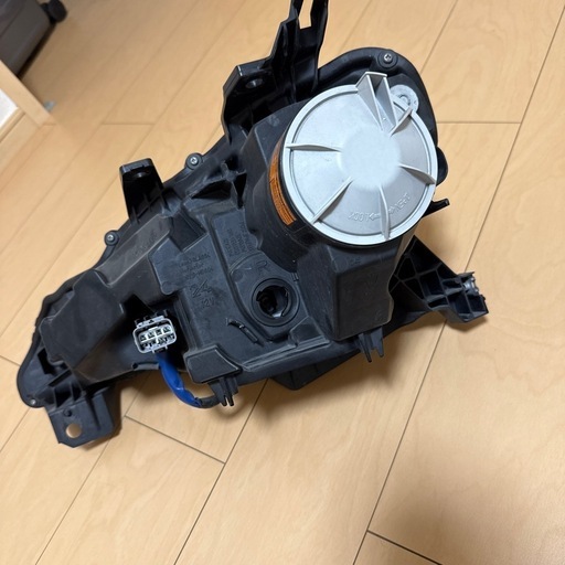 (購入者決まりました)86前期純正ヘッドライト