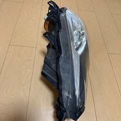 (購入者決まりました)86前期純正ヘッドライトの画像
