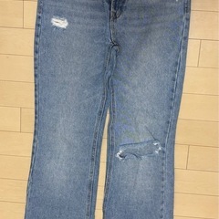 ストレートデニム　Stradivarius