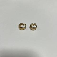 ゴールド リブデザイン フープイヤリング
