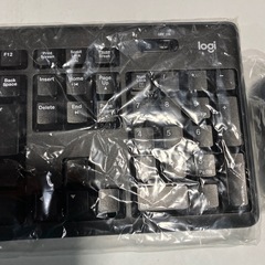 ロジクール無線キーボードマウス付き美品の画像