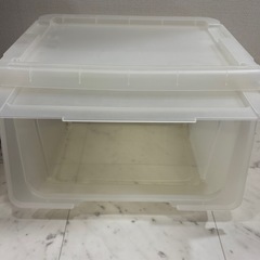 衣装ケースの画像