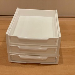 A4ラック、A4トレー　3つ