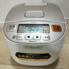 ZOJIRUSHI 美品 3合 黒厚釜2.5mm採用 豪熱沸とう...