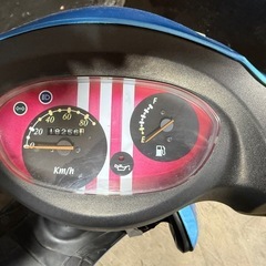 ★支払総額3.6万円★激安車、バイクショップ！！ 野田納車可能です！ SYM KAZE50 青 4スト！集中キー！ バッテリー新品！ シートオプショナー！ サイスタ付き！ 速度良好！の画像