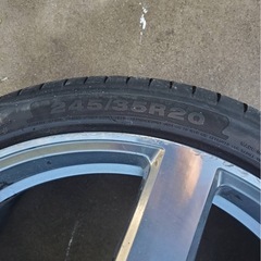 タイヤ&ホイールセットの画像