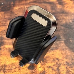 スマホホルダー クルマ用　iPhoneフォルダー　スマホスタンド